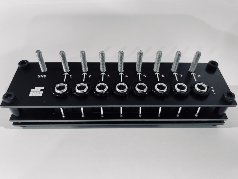 8-GATES eurorack module